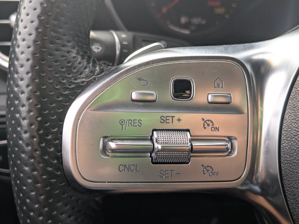 Used 2022 Mercedes-Benz GLC 300 image 12
