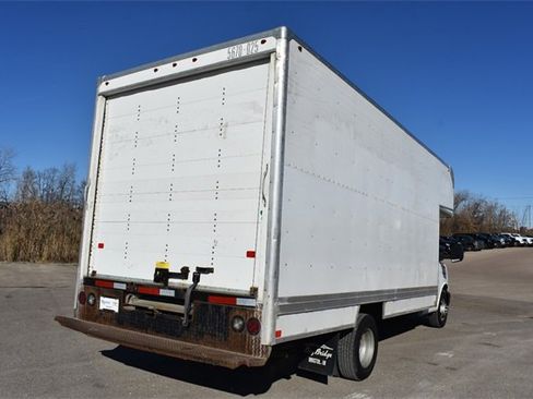 Used 2015 Chevrolet Express 3500 Extended image 3