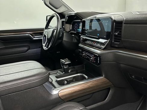 Used 2023 Chevrolet Silverado 1500 RST w/ Redline Edition AWD/4WD image 43