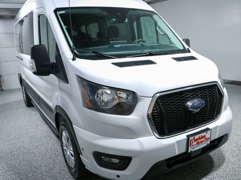 Used 2025 Ford Transit 350 XLT RWD image 5