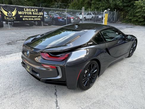 Used 2019 BMW i8 Coupe image 12