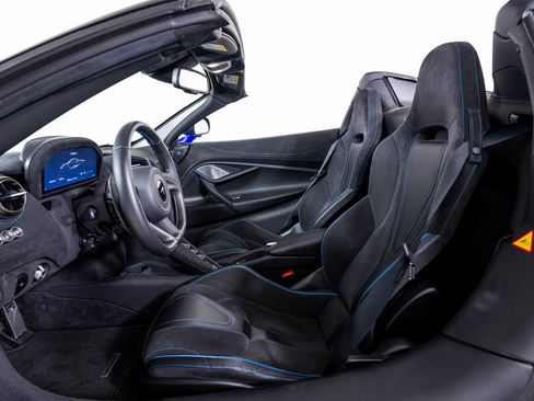 Used 2021 McLaren 720S Performance image 21