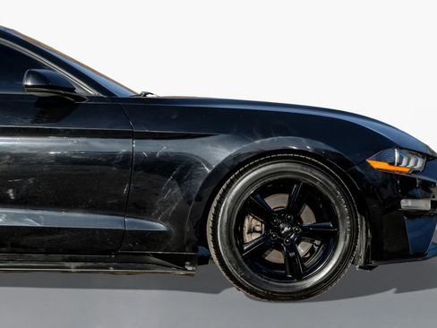 Used 2019 Ford Mustang Coupe image 7