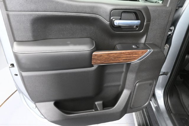 Used 2021 Chevrolet Silverado 1500 High Country w/ Technology Package RWD image 31