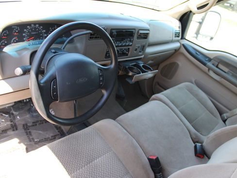 Used 2001 Ford F250 4x4 SuperCab Super Duty image 11