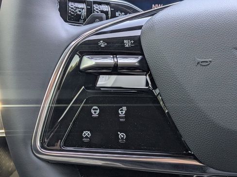 New 2026 Cadillac Optiq Sport 1 image 31