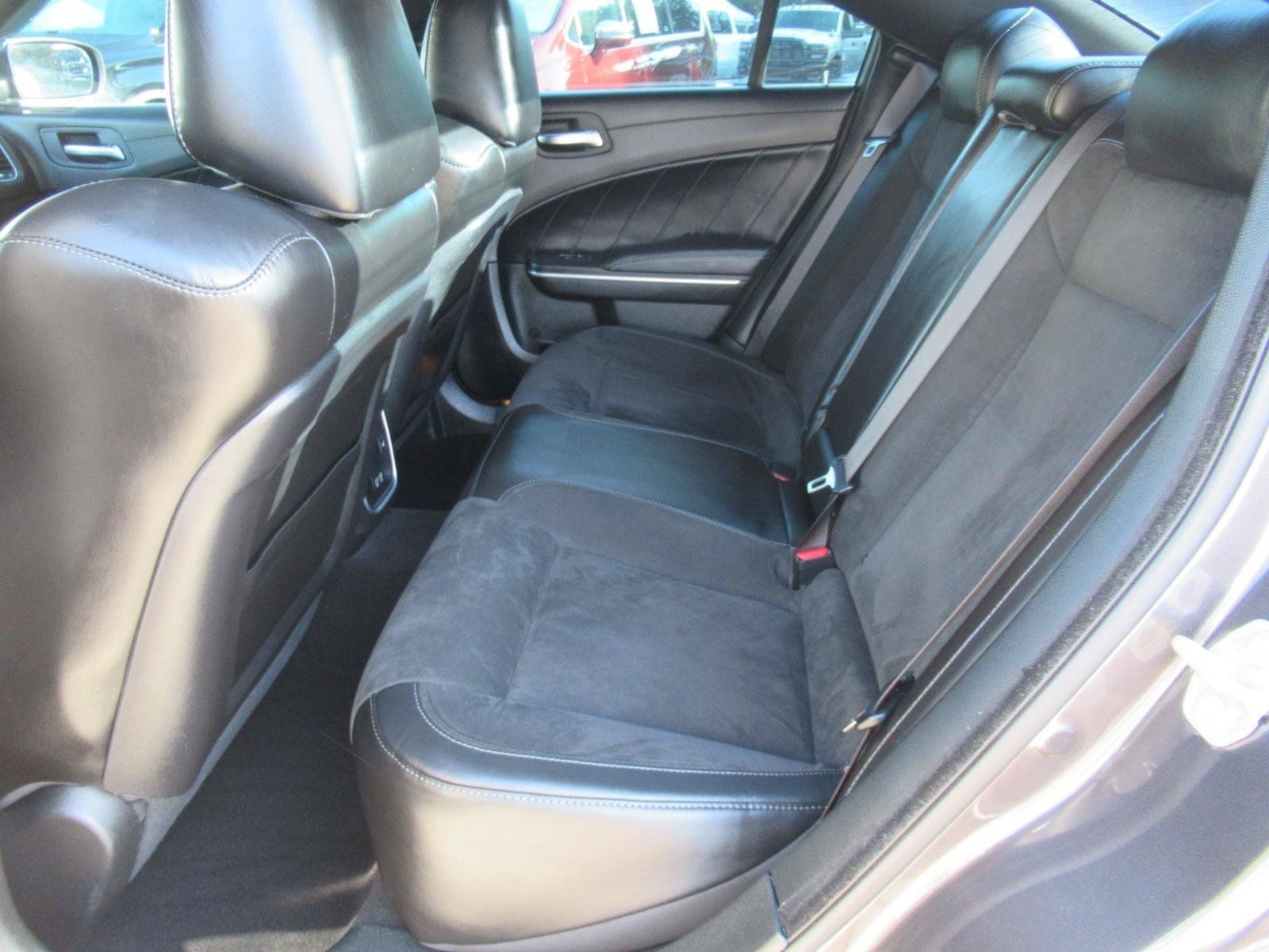 Used 2022 Dodge Charger Scat Pack w/ Plus Group RWD image 18