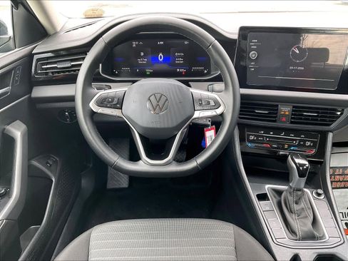 Used 2025 Volkswagen Jetta S image 17