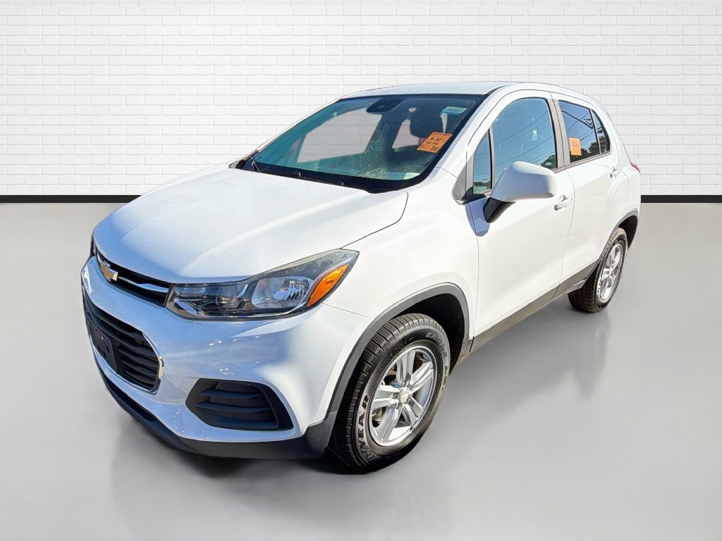 Used 2017 Chevrolet Trax LS w/ Fleet Convenience Package AWD/4WD image 5