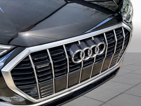 Used 2024 Audi Q3 2.0T Premium w/ Convenience Package AWD/4WD image 29