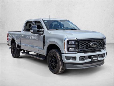 New 2026 Ford F250 Lariat w/ Black Appearance Package image 6