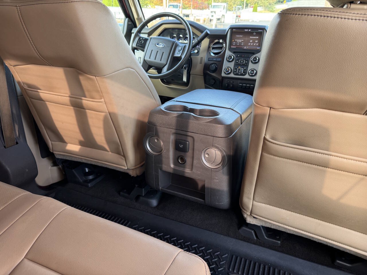 Used 2014 Ford F350 Lariat w/ Lariat Interior Package AWD/4WD image 9