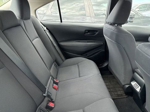 Used 2023 Toyota Corolla LE FWD image 4