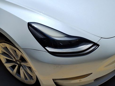 Used 2021 Tesla Model 3 Long Range AWD/4WD image 3