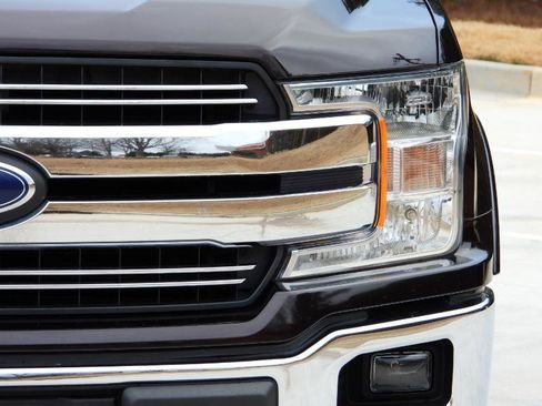 Used 2019 Ford F150 Lariat image 30