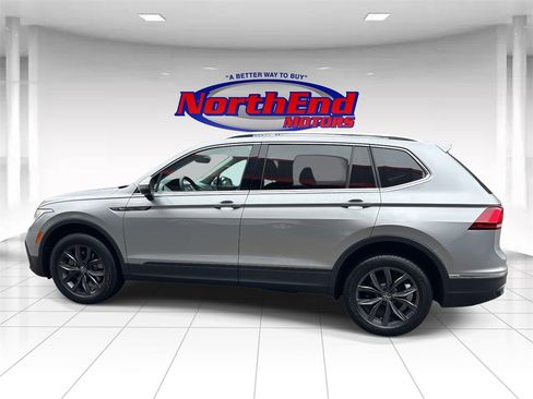 Used 2024 Volkswagen Tiguan SE image 6
