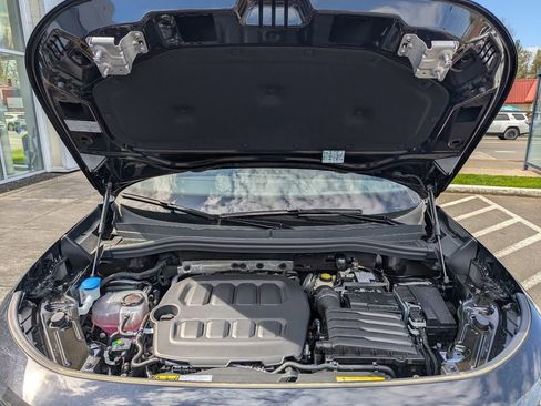 New 2026 Volkswagen Tiguan SE R-Line image 36