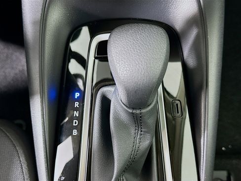 Used 2026 Toyota Corolla LE image 24