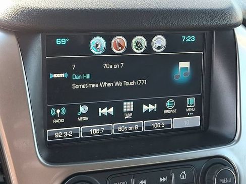 Used 2018 Chevrolet Tahoe Premier RWD image 16