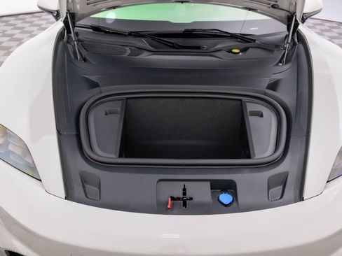 New 2026 Porsche Taycan GTS image 32