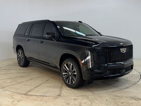 Certified 2025 Cadillac Escalade ESV Sport image 7