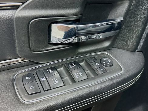 Used 2018 RAM 2500 Lone Star w/ Sport Appearance Group AWD/4WD image 19