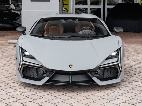 Used 2024 Lamborghini Revuelto AWD/4WD image 17