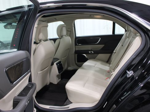 Used 2017 Lincoln Continental Select FWD image 22