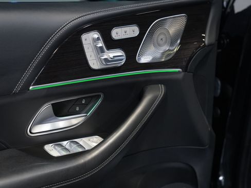 Used 2023 Mercedes-Benz GLS 63 AMG 4MATIC image 21