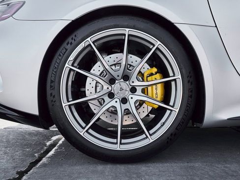 Used 2020 Mercedes-Benz AMG GT R image 35