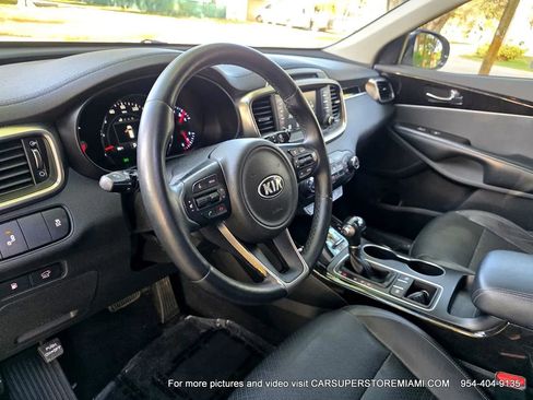 Used 2018 Kia Sorento EX image 22