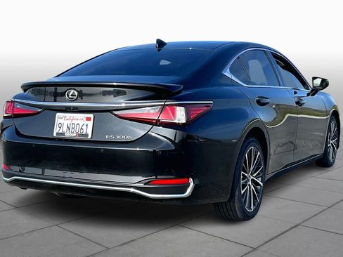 Used 2024 Lexus ES 300h w/ Premium Package image 13