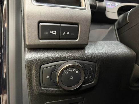 Used 2019 Ford F150 Raptor w/ Equipment Group 802A Luxury AWD/4WD image 16