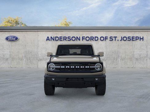 New 2025 Ford Bronco Outer Banks AWD/4WD image 18