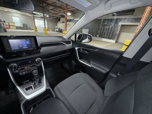 Certified 2022 Toyota RAV4 XLE image 11