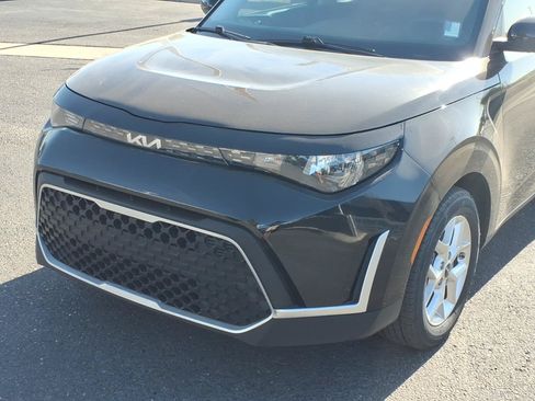 Used 2023 Kia Soul LX w/ LX Technology Package FWD image 8