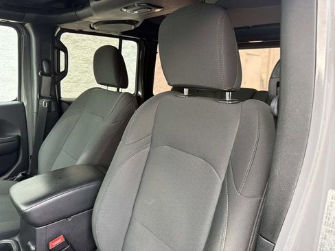 Used 2020 Jeep Wrangler Unlimited Sport S image 22