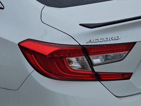Used 2021 Honda Accord Sport image 21
