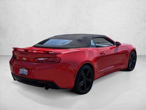 Used 2017 Chevrolet Camaro LT RWD image 5