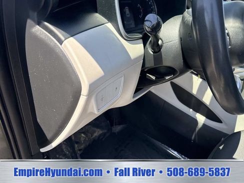 Used 2022 Hyundai Tucson SE FWD image 19