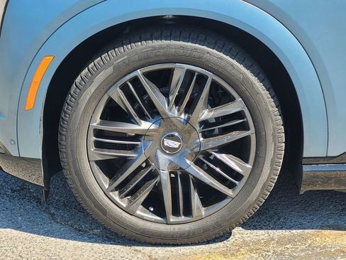 New 2025 Cadillac Escalade IQ Sport 2 w/ LPO, ONYX Package image 10