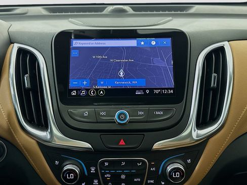 Used 2019 Chevrolet Equinox Premier AWD/4WD image 17