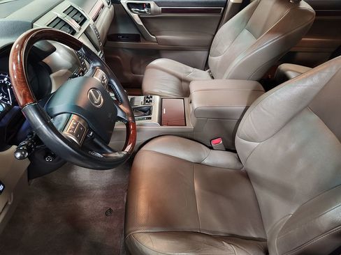 Used 2014 Lexus GX 460 w/ Premium Package image 29