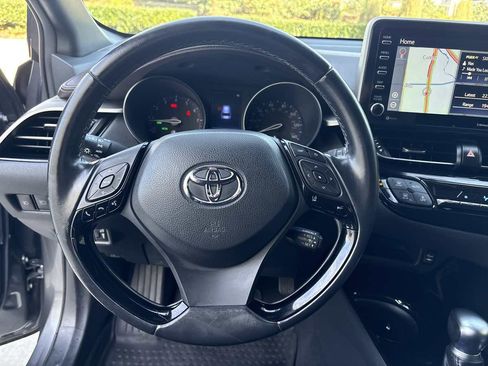 Used 2019 Toyota C-HR Limited image 25