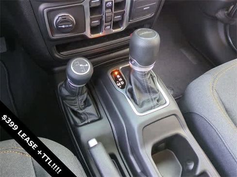 New 2025 Jeep Gladiator Sport image 32