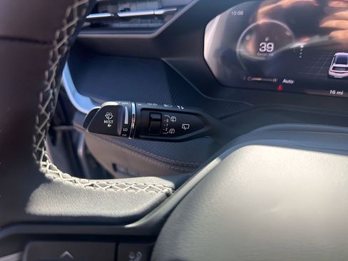 New 2026 Jeep Cherokee Overland image 32