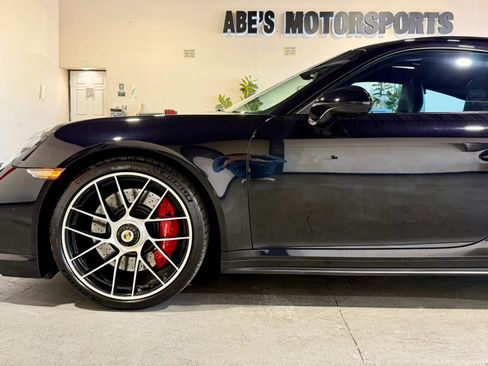 Used 2019 Porsche 911 4 Coupe AWD/4WD image 9