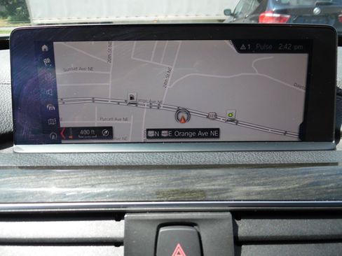 Used 2018 BMW 330i Gran Turismo xDrive AWD/4WD image 15