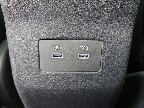 New 2026 Nissan Kicks SR w/ SR Premium Package FWD image 13