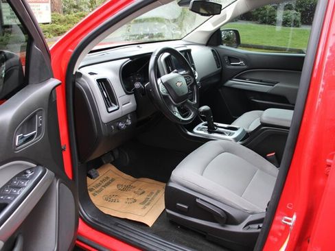 Used 2016 Chevrolet Colorado LT w/ LT Convenience Package image 5